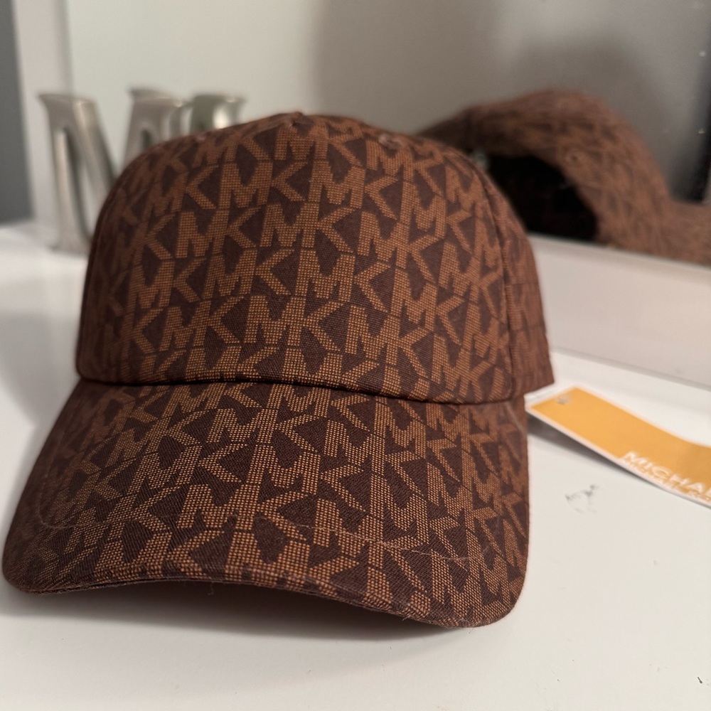 Michael Kors Baseball hat